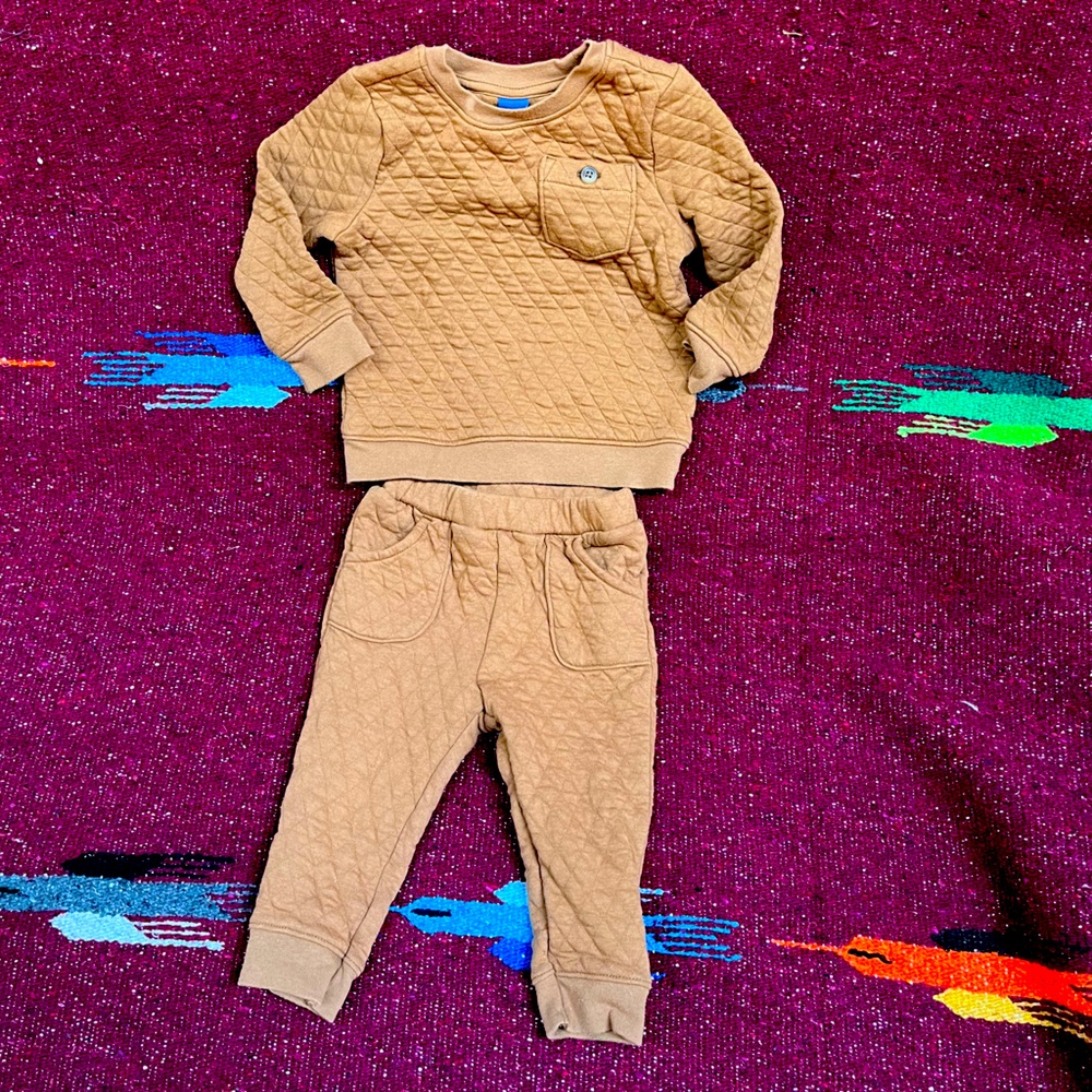 quilted tan/brown matching set